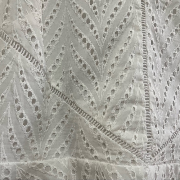 White House Black Market White Eyelet Peplum Cami Size 8 NWT - Picture 5 of 13